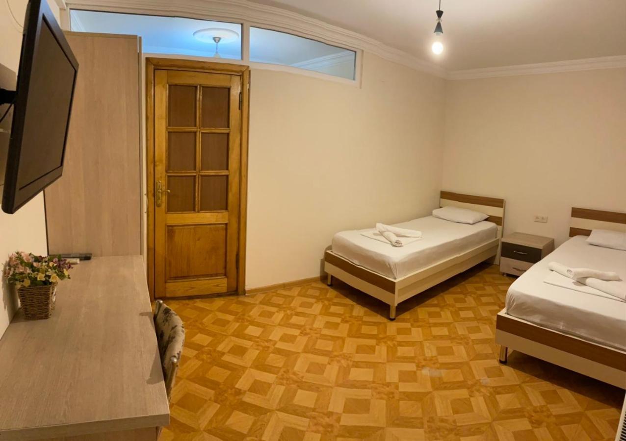 Hotel Tao Batumi Exterior photo