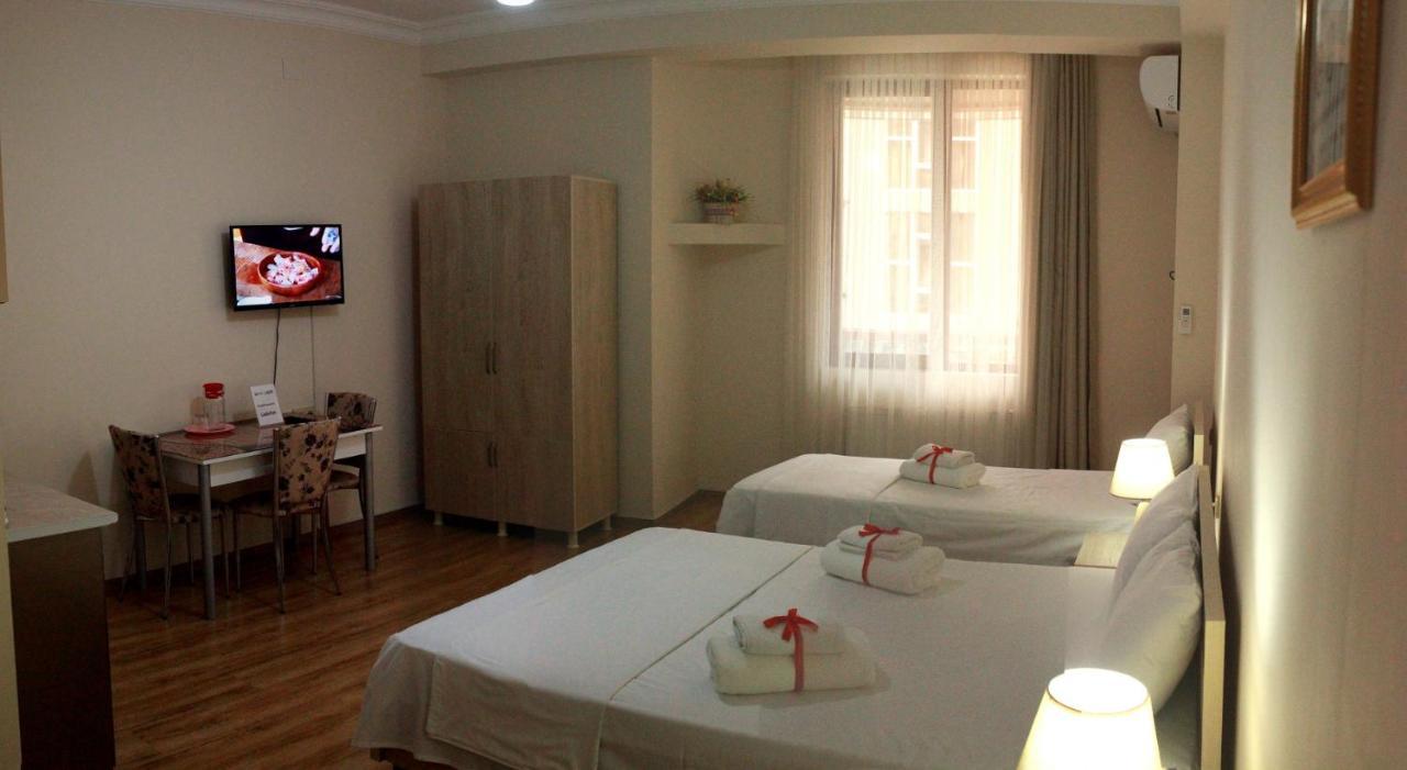 Hotel Tao Batumi Exterior photo